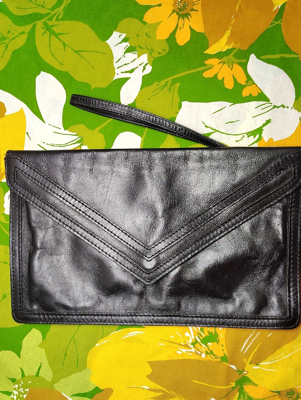 Gaetano New York Vintage 80s Black Leather Chevron Envelope Clutch Wristlet